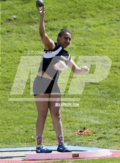 Thumbnail 1 in 50th Annual Loucks Games (Women's Shot Put) photogallery.