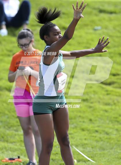Thumbnail 2 in 50th Annual Loucks Games (Women's Shot Put) photogallery.