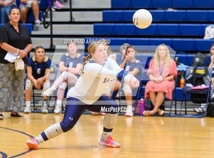Thumbnail 3 in Alexander Central @ South Iredell photogallery.