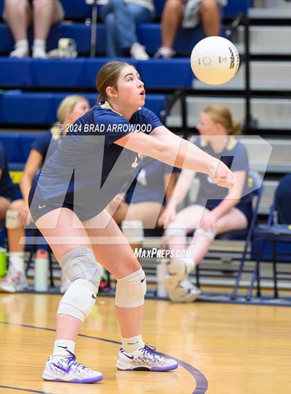 Thumbnail 3 in Alexander Central @ South Iredell photogallery.