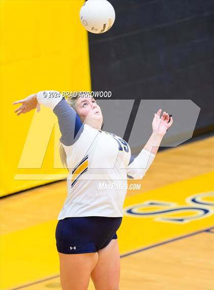 Thumbnail 1 in Alexander Central @ South Iredell photogallery.