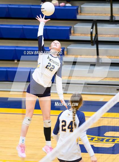 Thumbnail 1 in Alexander Central @ South Iredell photogallery.