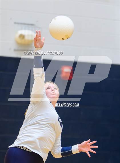 Thumbnail 3 in Alexander Central @ South Iredell photogallery.