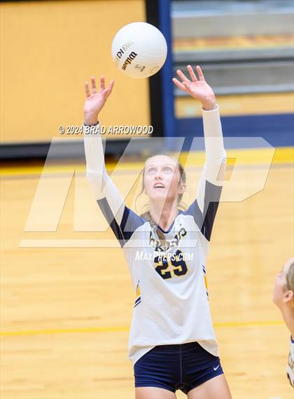 Thumbnail 2 in Alexander Central @ South Iredell photogallery.