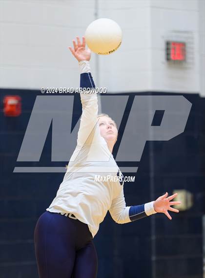 Thumbnail 1 in Alexander Central @ South Iredell photogallery.