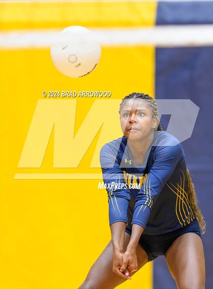 Thumbnail 1 in Alexander Central @ South Iredell photogallery.