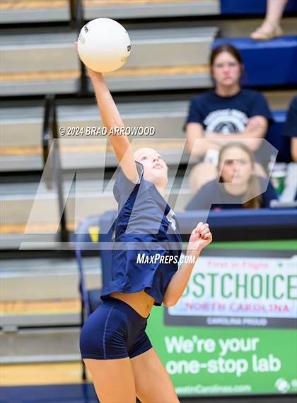 Thumbnail 3 in Alexander Central @ South Iredell photogallery.