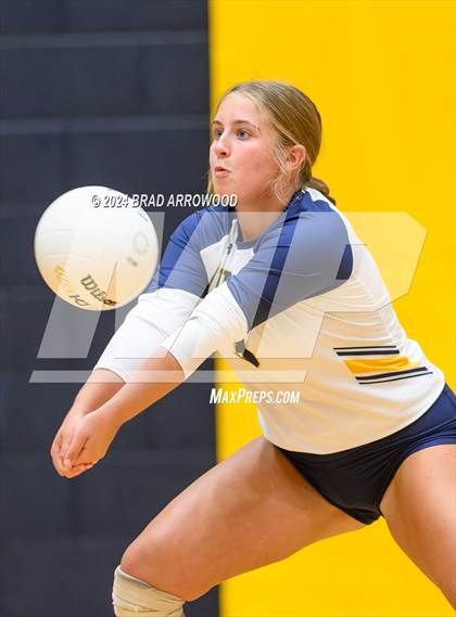 Thumbnail 1 in Alexander Central @ South Iredell photogallery.