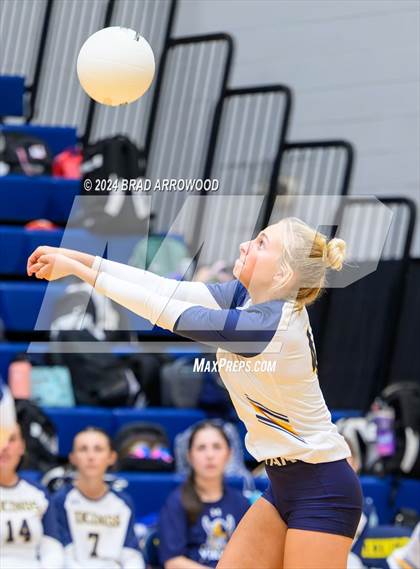 Thumbnail 3 in Alexander Central @ South Iredell photogallery.