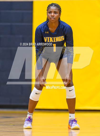Thumbnail 3 in Alexander Central @ South Iredell photogallery.