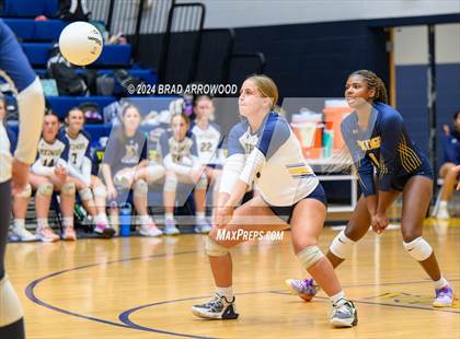 Thumbnail 3 in Alexander Central @ South Iredell photogallery.