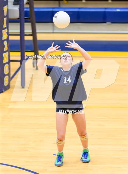 Thumbnail 3 in Alexander Central @ South Iredell photogallery.