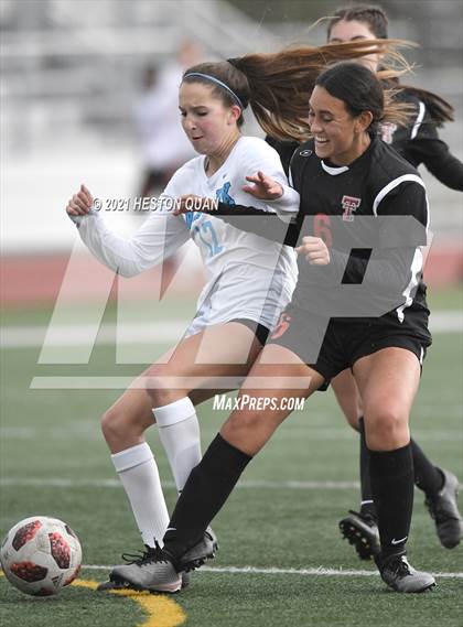 Thumbnail 2 in Villa Park @ Tustin photogallery.