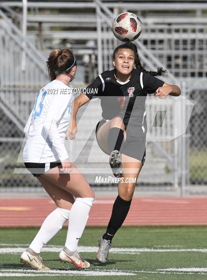 Thumbnail 3 in Villa Park @ Tustin photogallery.