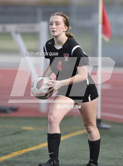 Thumbnail 1 in Villa Park @ Tustin photogallery.