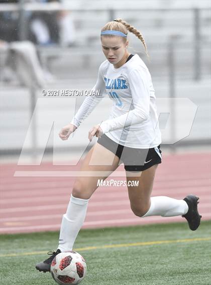 Thumbnail 3 in Villa Park @ Tustin photogallery.