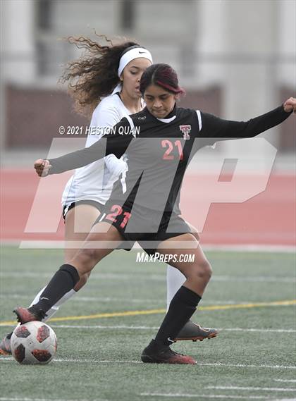 Thumbnail 3 in Villa Park @ Tustin photogallery.