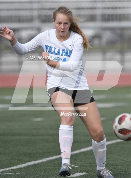 Thumbnail 1 in Villa Park @ Tustin photogallery.