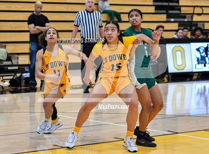 Thumbnail 2 in St. Patrick-St. Vincent @ Bishop O'Dowd (Bishop O'Dowd MLK Tournament) photogallery.