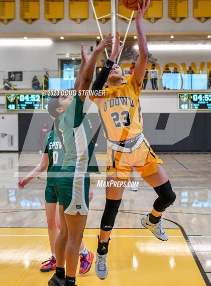 Thumbnail 2 in St. Patrick-St. Vincent @ Bishop O'Dowd (Bishop O'Dowd MLK Tournament) photogallery.