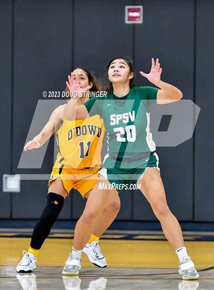 Thumbnail 2 in St. Patrick-St. Vincent @ Bishop O'Dowd (Bishop O'Dowd MLK Tournament) photogallery.