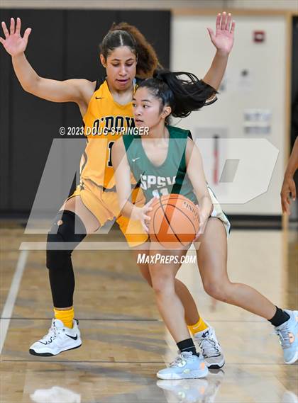 Thumbnail 1 in St. Patrick-St. Vincent @ Bishop O'Dowd (Bishop O'Dowd MLK Tournament) photogallery.