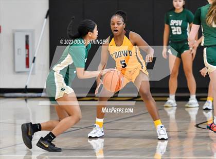 Thumbnail 2 in St. Patrick-St. Vincent @ Bishop O'Dowd (Bishop O'Dowd MLK Tournament) photogallery.