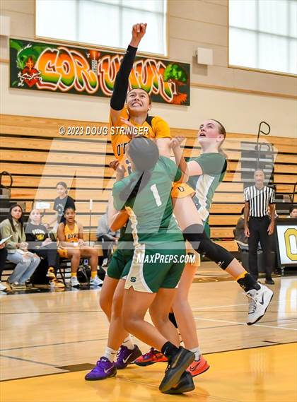 Thumbnail 1 in St. Patrick-St. Vincent @ Bishop O'Dowd (Bishop O'Dowd MLK Tournament) photogallery.