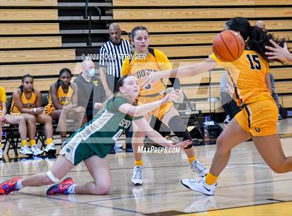 Thumbnail 1 in St. Patrick-St. Vincent @ Bishop O'Dowd (Bishop O'Dowd MLK Tournament) photogallery.