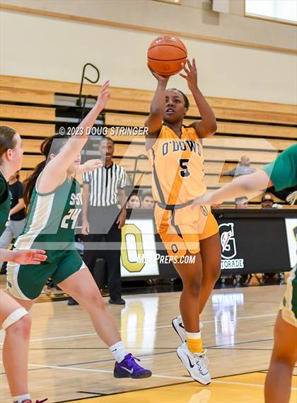 Thumbnail 3 in St. Patrick-St. Vincent @ Bishop O'Dowd (Bishop O'Dowd MLK Tournament) photogallery.