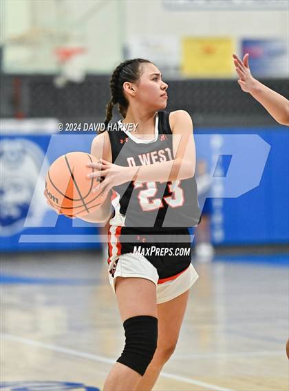 Thumbnail 3 in Denver West vs Alameda photogallery.