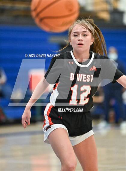 Thumbnail 3 in Denver West vs Alameda photogallery.