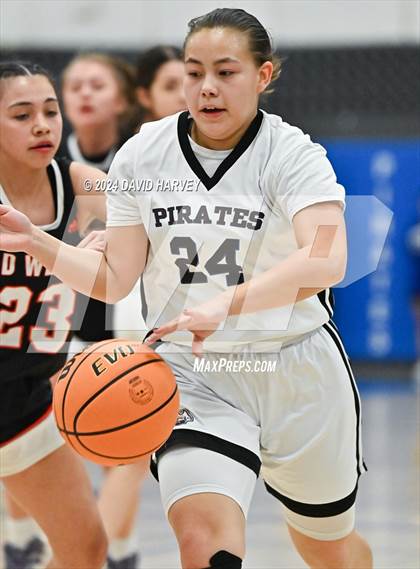 Thumbnail 2 in Denver West vs Alameda photogallery.