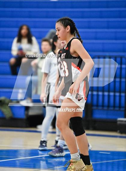 Thumbnail 3 in Denver West vs Alameda photogallery.