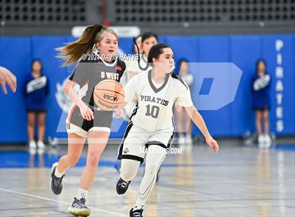 Thumbnail 3 in Denver West vs Alameda photogallery.