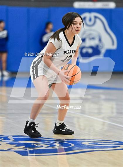 Thumbnail 1 in Denver West vs Alameda photogallery.