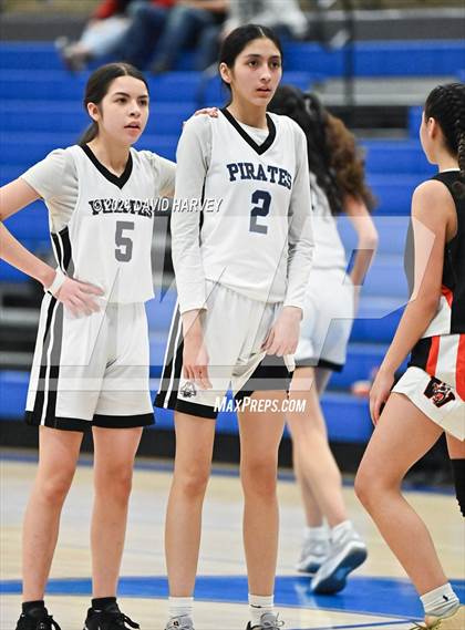 Thumbnail 3 in Denver West vs Alameda photogallery.