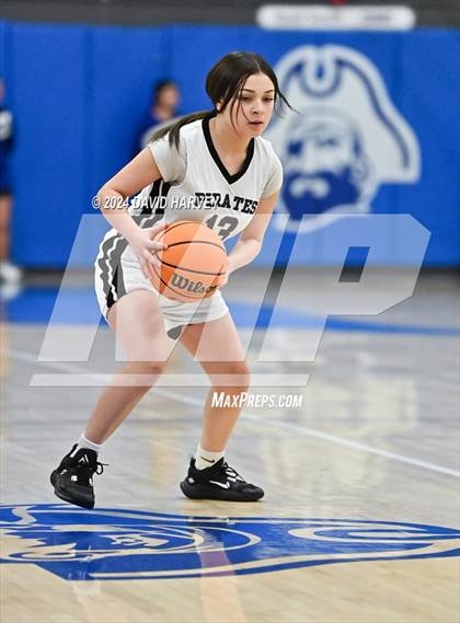Thumbnail 2 in Denver West vs Alameda photogallery.