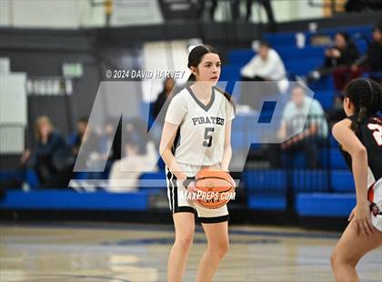 Thumbnail 3 in Denver West vs Alameda photogallery.