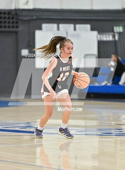 Thumbnail 2 in Denver West vs Alameda photogallery.