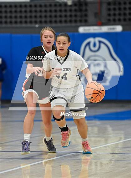 Thumbnail 2 in Denver West vs Alameda photogallery.