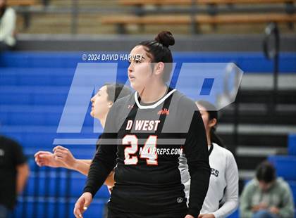 Thumbnail 2 in Denver West vs Alameda photogallery.