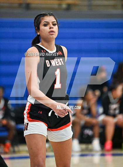 Thumbnail 2 in Denver West vs Alameda photogallery.