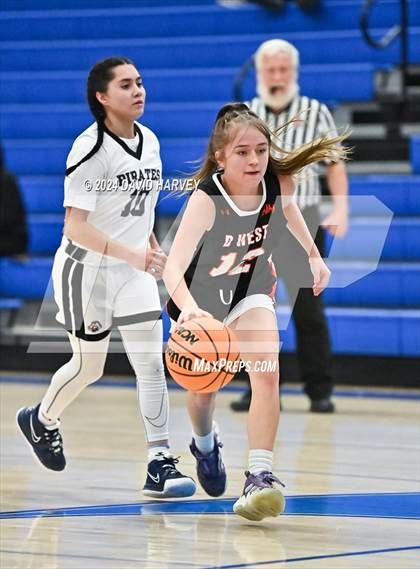 Thumbnail 3 in Denver West vs Alameda photogallery.
