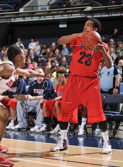 Thumbnail 2 in Serra vs. Lutheran (CIF DIV 4AA Final) photogallery.