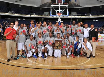 Thumbnail 2 in Serra vs. Lutheran (CIF DIV 4AA Final) photogallery.