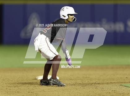 Thumbnail 1 in Texarkana Liberty-Eylau vs Corpus Christi London (UIL Baseball 3A D1 Final) photogallery.