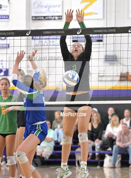 Thumbnail 3 in Mira Costa vs. Xavier College Prep Durango Fall Classic) photogallery.