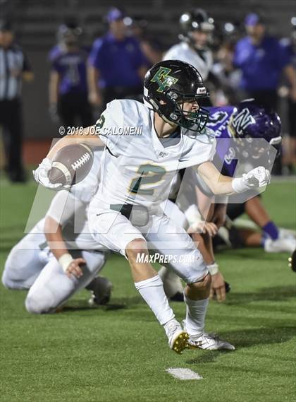 Thumbnail 2 in Navarro vs Rockport-Fulton (UIL 4A Regional Playoff) photogallery.