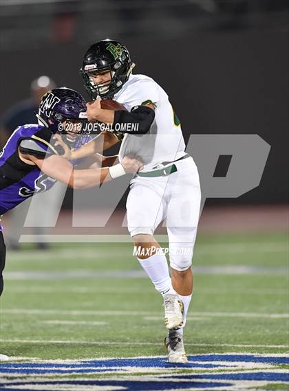 Thumbnail 3 in Navarro vs Rockport-Fulton (UIL 4A Regional Playoff) photogallery.